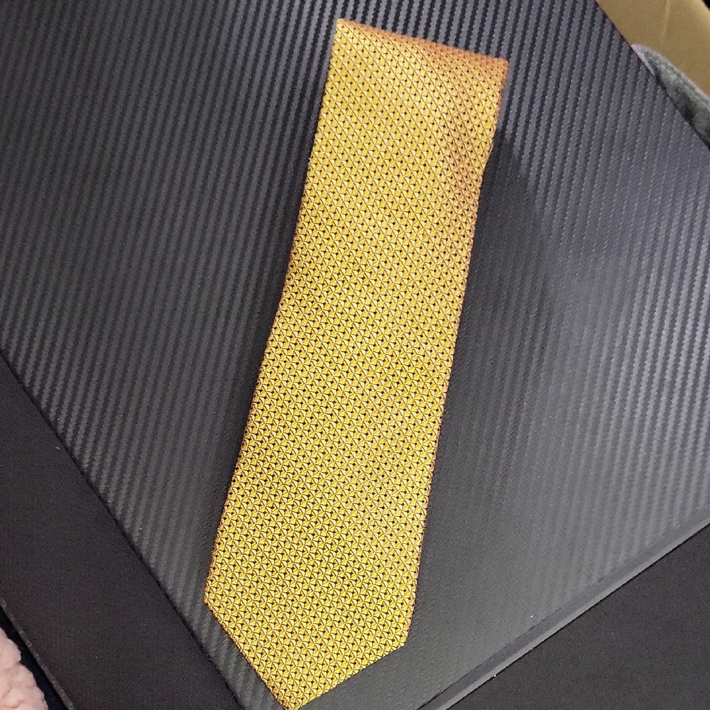 Nwt Nordstrom Gold Geo Print Tie